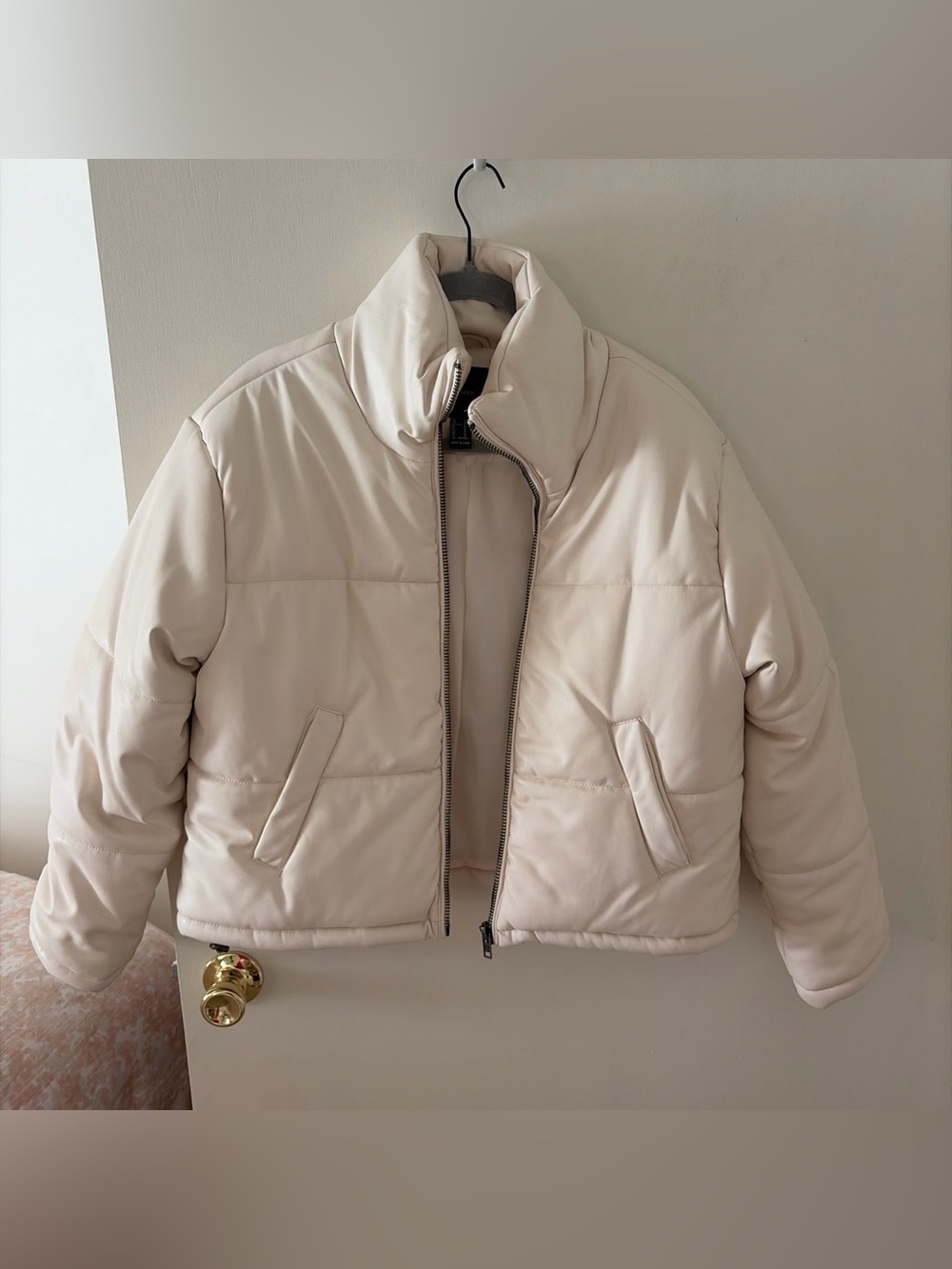Forever 21 Cream Cropped Puffer Jacket